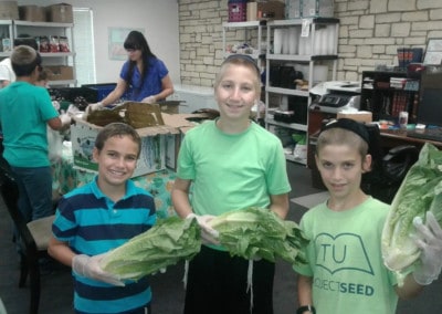 Arizona Kosher Pantry Volunteers (Young Tzaddikim)